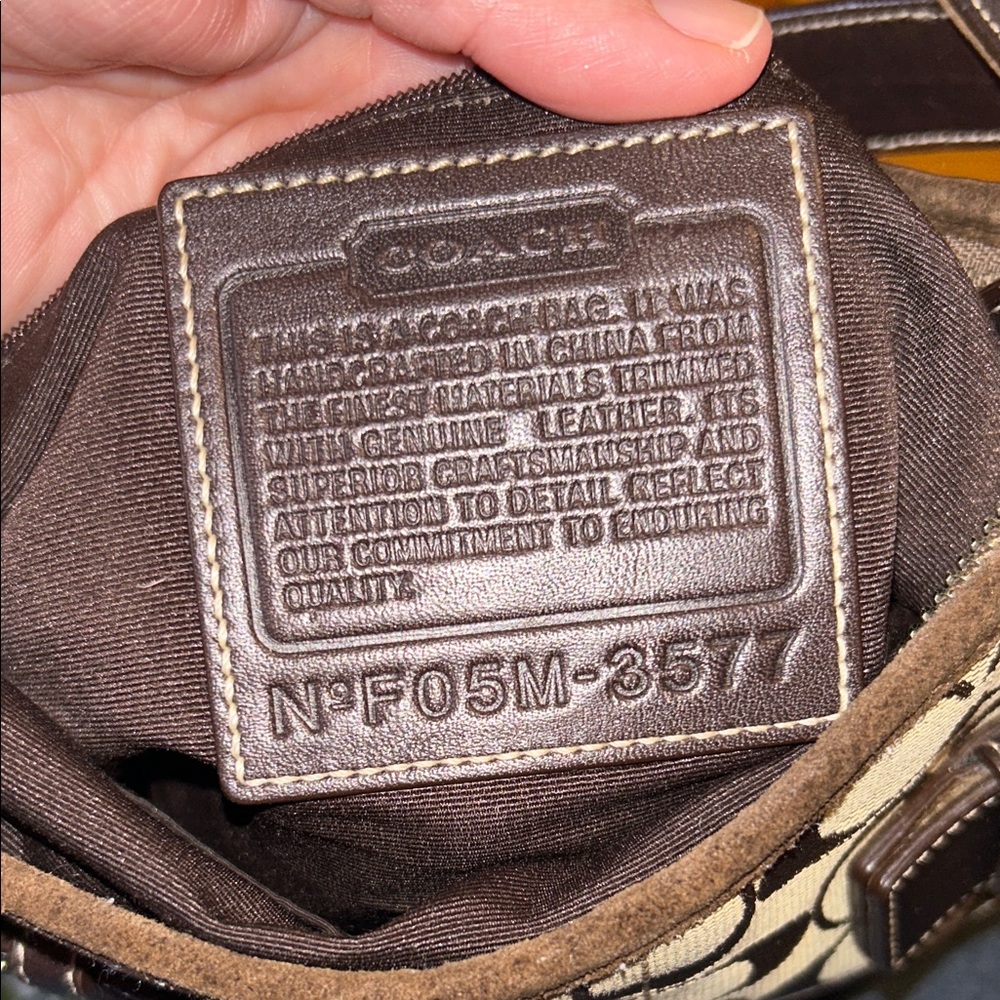Coach Brown Signature Shoulder Bag - Picture 4 of 6